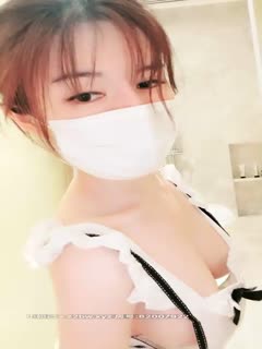 软绵绵无力大白美乳妹子揉搓奶子道具自慰，跳蛋震动假吊骑坐逼逼无毛非常诱人第04集